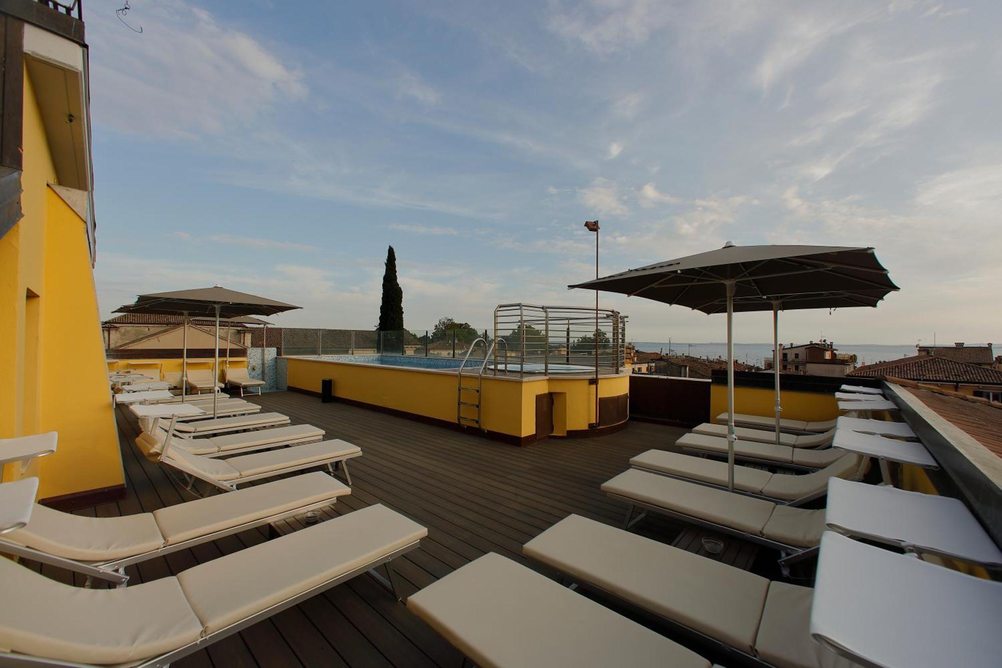 Hotel Namia By Dori Bardolino Exterior photo