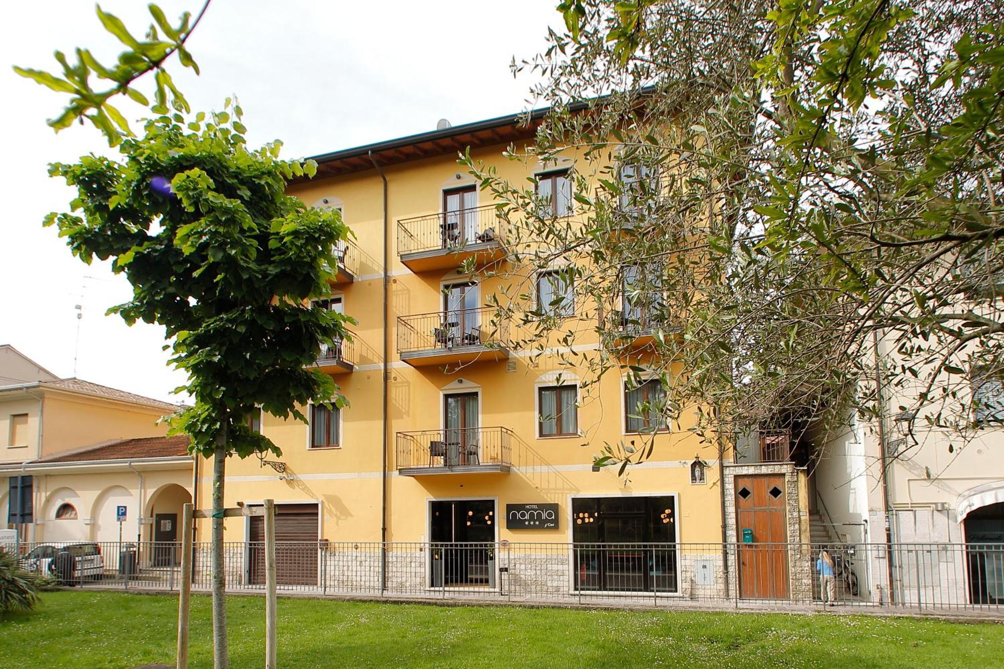 Hotel Namia By Dori Bardolino Exterior photo